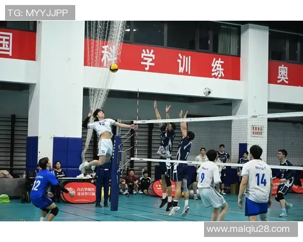 深圳排球队的力量与精神:探索排球运动的魅力与发展之路 深圳排球队的力量与精神:探索排球运动的魅力与发展之路