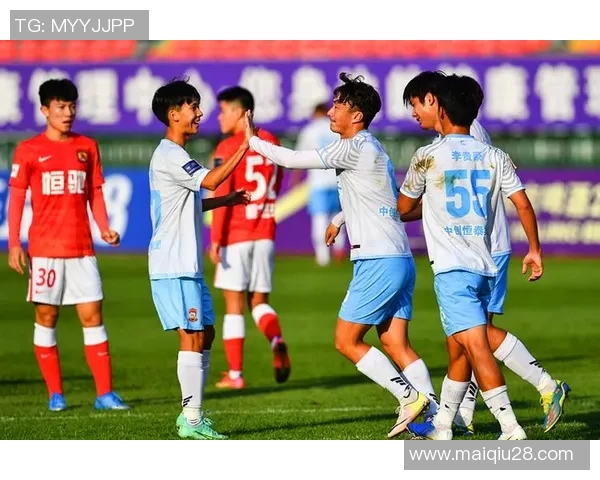 聚焦广州乒乓球队个人能力提升与欧冠足球的精彩对比分析 聚焦广州乒乓球队个人能力提升与欧冠足球的精彩对比分析